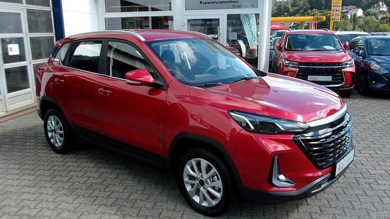 Gebraucht Baic X35 116 PS (85 kW) 2024 Rot SUV