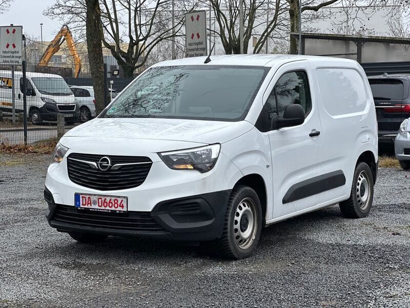 Weiß Gebraucht 2021 Opel Combo Selection Van / Kleinbus | 6.999 € (Fairer Preis) - Bild 1/4