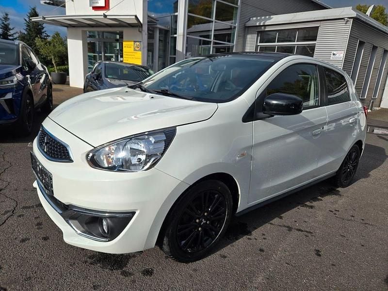 Weiß Gebraucht 2020 Mitsubishi Space Star Diamant Edition Kleinwagen | 10.990 € (Fairer Preis) - Bild 1/3