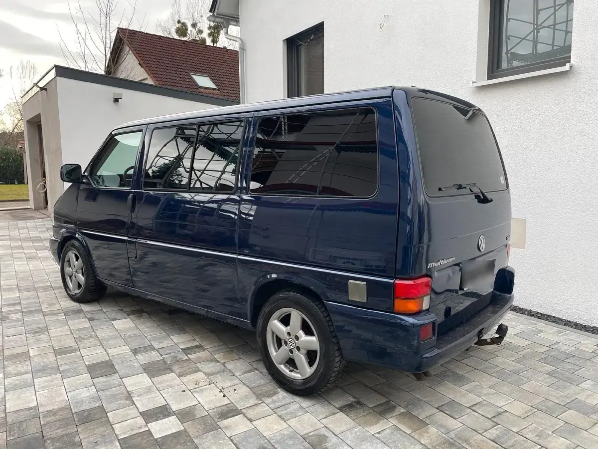 Gebraucht VW Multivan 102 PS (75 kW) 2000 Blau Van / Kleinbus