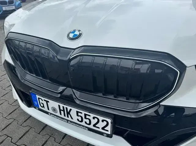Gebraucht BMW 520 Performance 197 PS (144 kW) 2025 Weiß Limousine