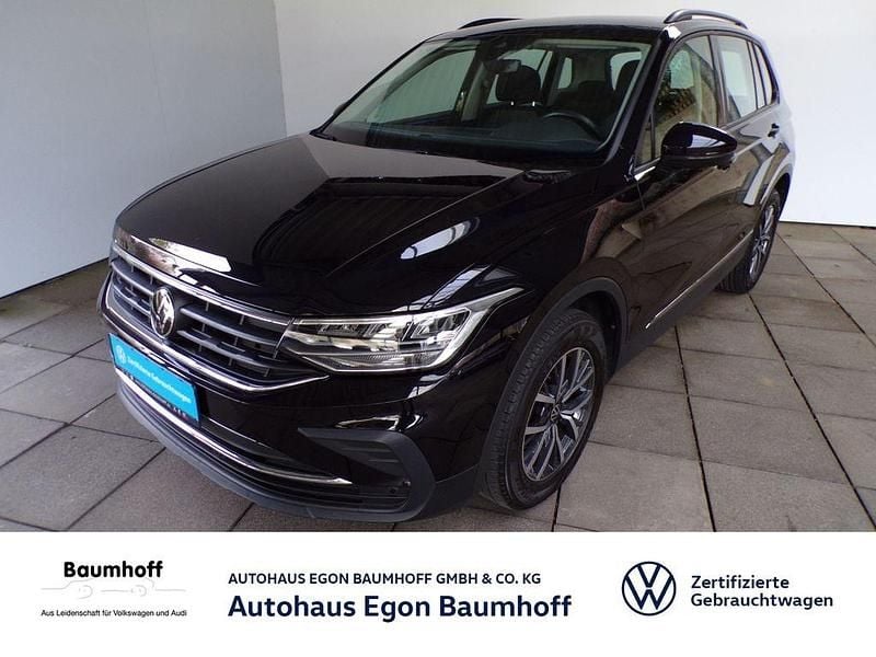 Gebraucht VW Tiguan S 150 PS (110 kW) 2022 Schwarz SUV