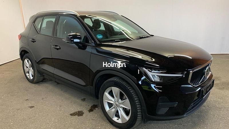 Second-hand Volvo XC40 Core 163 CP (119 kW) 2024 Negru SUV