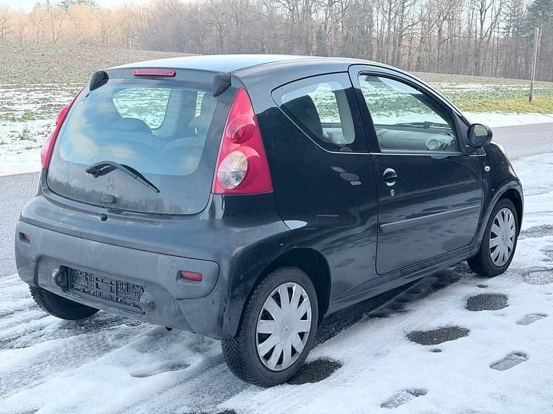 Gebraucht Peugeot 107 68 PS (50 kW) 2006 Schwarz Kleinwagen