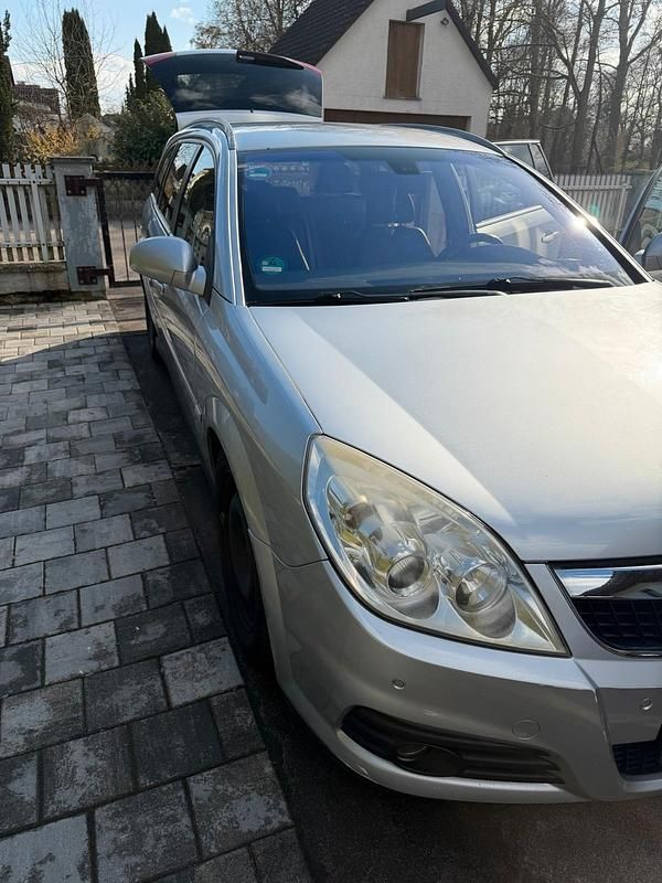 Gebraucht Opel Vectra 150 PS (110 kW) 2008 Silber Kombi