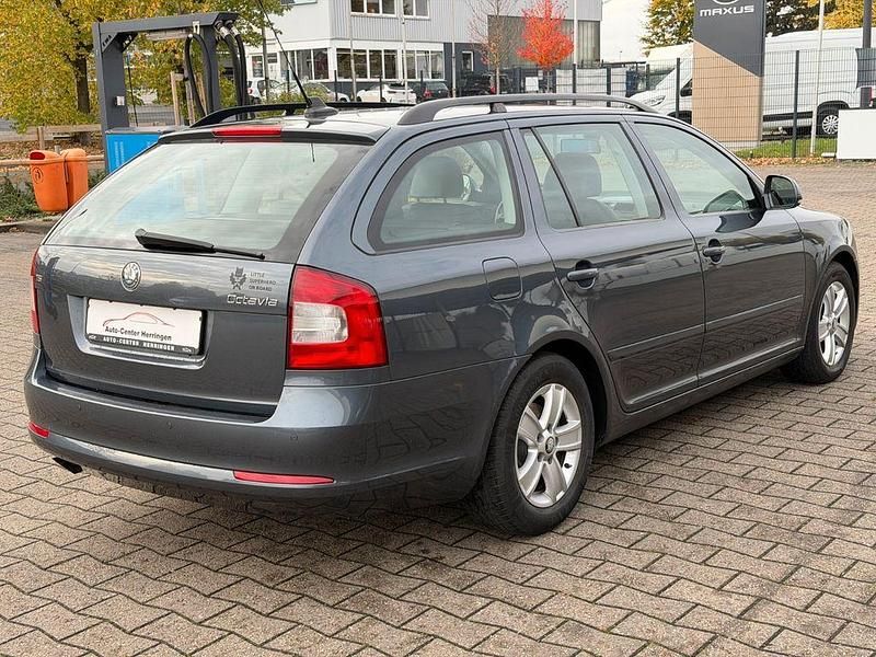 Gebraucht Skoda Octavia Elegance 160 PS (117 kW) 2010 Grau Limousine