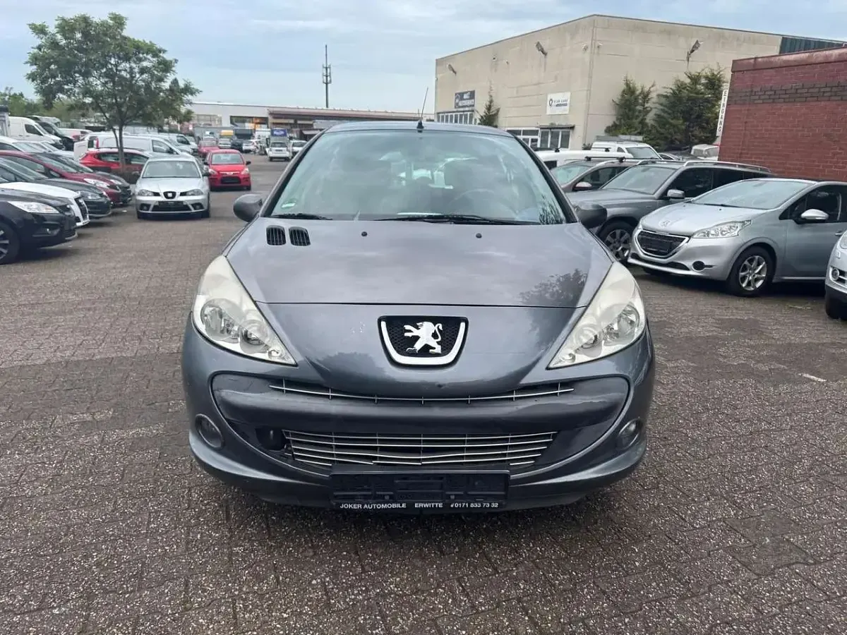 Gebraucht Peugeot 206 75 PS (55 kW) 2009 Grau Limousine