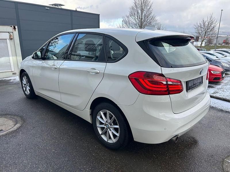Gebraucht BMW 216 Active Tourer 116 PS (85 kW) 2014 Weiß Van / Kleinbus