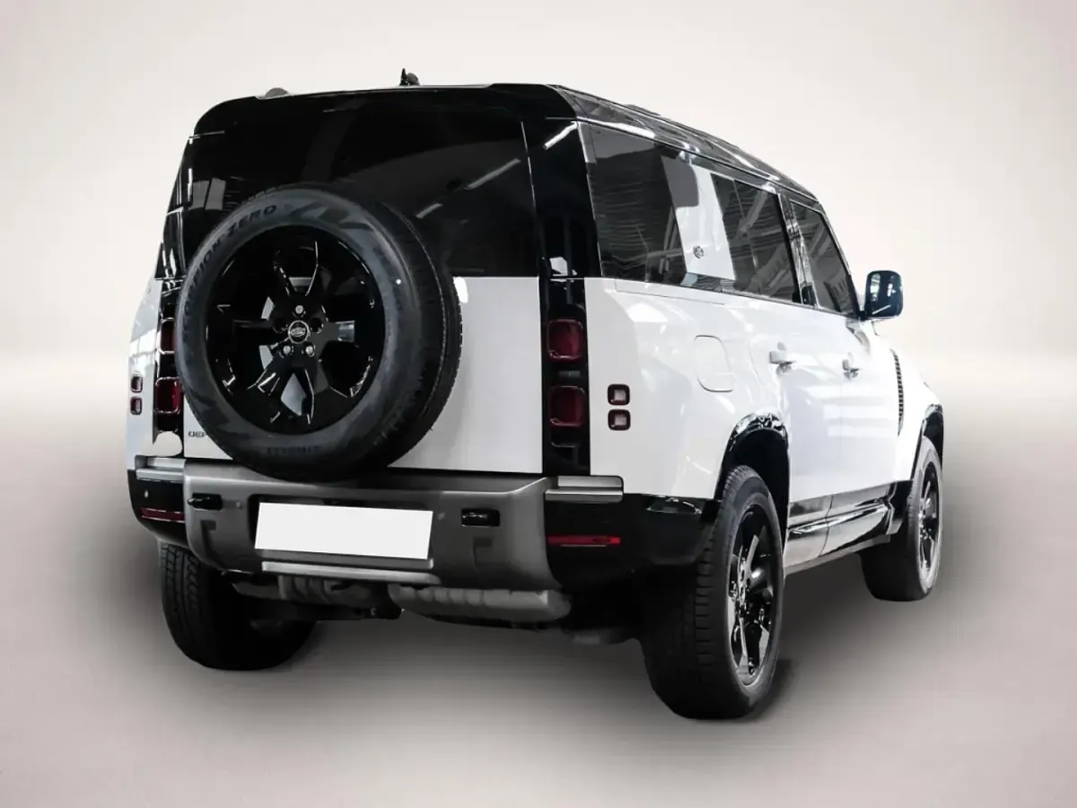 Gebraucht Land Rover Defender SE Dynamic 250 PS (183 kW) 2023 Manufacturer SUV