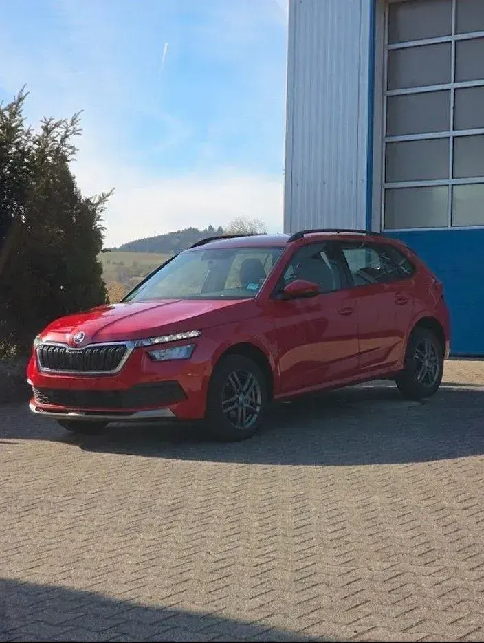 Gebraucht Skoda Kamiq Ambition 110 PS (80 kW) 2021 Rot SUV
