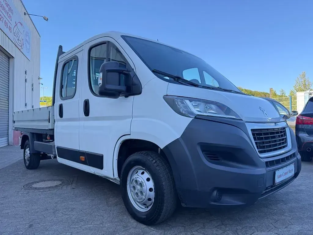 Gebraucht Peugeot Boxer 131 PS (96 kW) 2018 Weiß Van