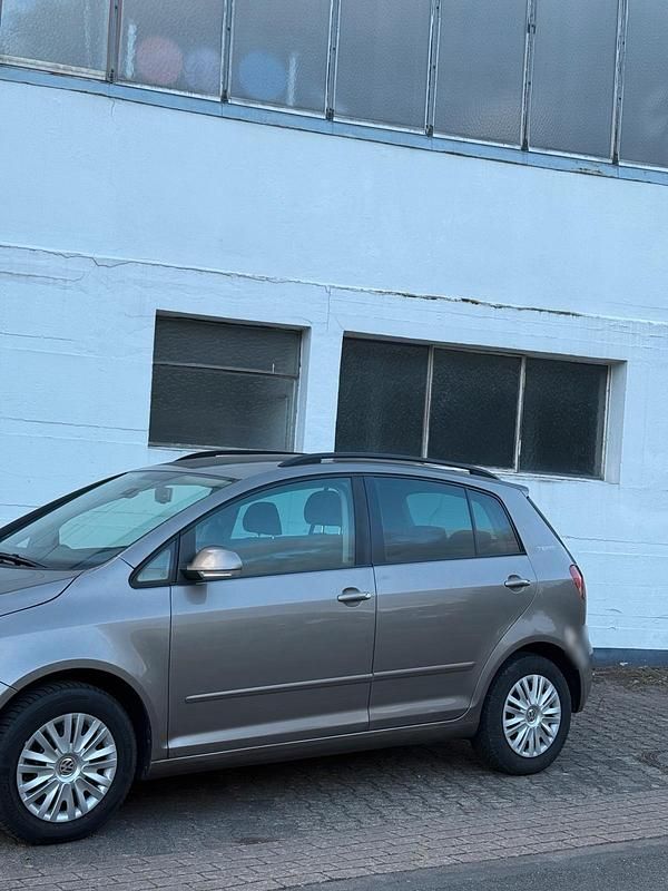 Gebraucht VW Golf VI 122 PS (89 kW) 2010 Kleinwagen