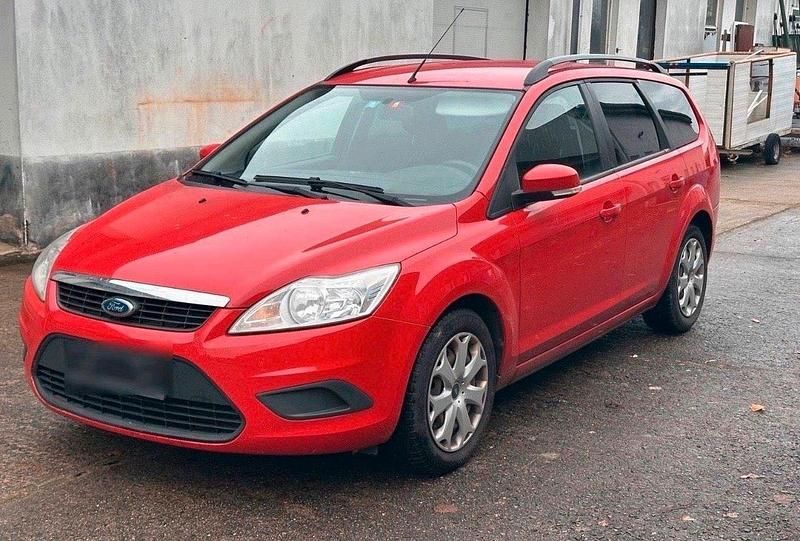 Gebraucht Ford Focus 145 PS (106 kW) 2009 Rot Kombi