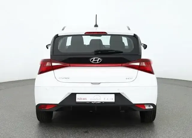 Gebraucht Hyundai i20 Select 84 PS (61 kW) 2022 Andere Kleinwagen