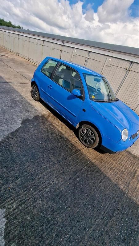 Blau Gebraucht 1998 VW Lupo Kleinwagen | 1.500 € (Fairer Preis) - Bild 1/4