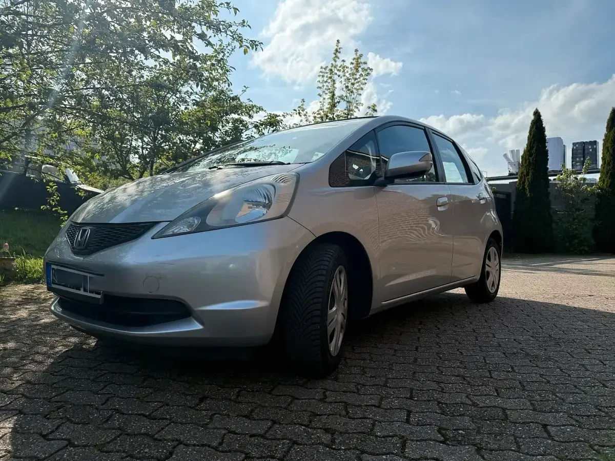 Gebraucht Honda Jazz 100 PS (73 kW) 2009 Silber Kleinwagen