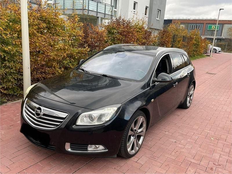 Schwarz Gebraucht 2013 Opel Insignia Active Kombi | 3.999 € (Fairer Preis) - Bild 1/4