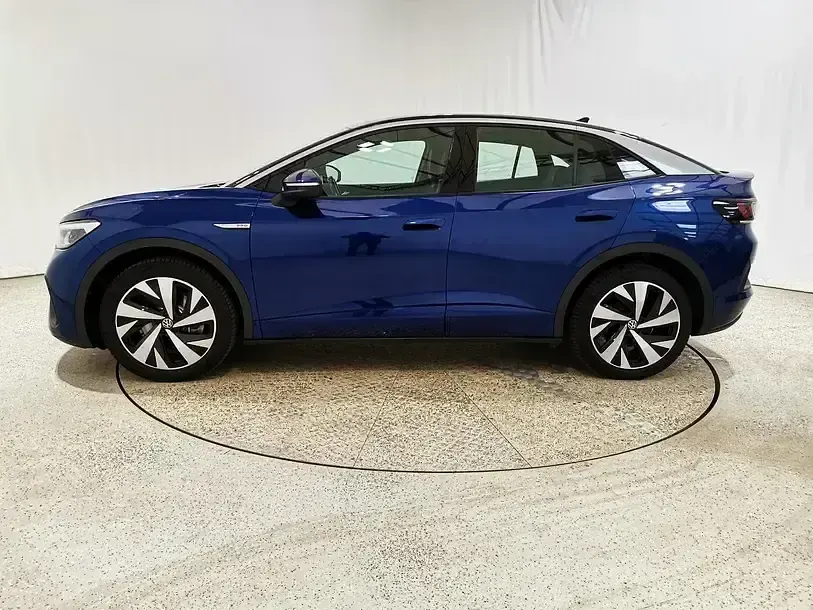 Gebraucht VW ID.5 Pro Performance 150 kW (204 PS) 2023 Blue dusk metallic SUV
