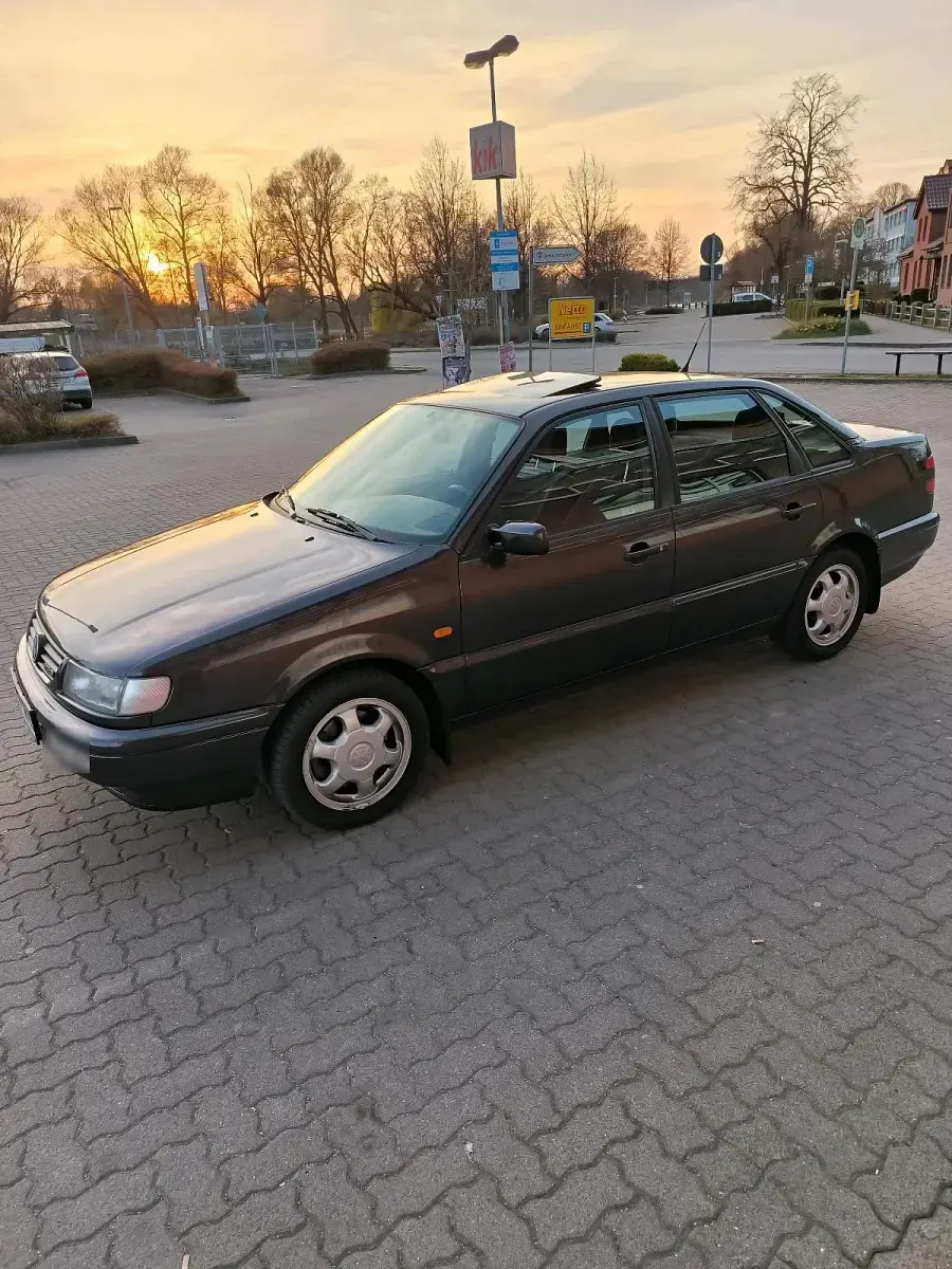Gebraucht VW Passat 174 PS (127 kW) 1993 Limousine