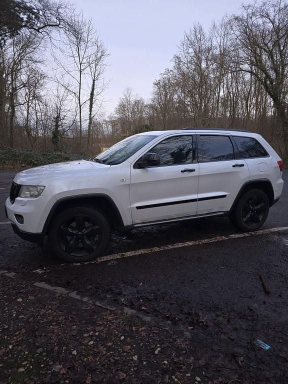Weiß Gebraucht 2011 Jeep Grand Cherokee Overland SUV | 6.000 € (Superpreis) - Bild 1/4
