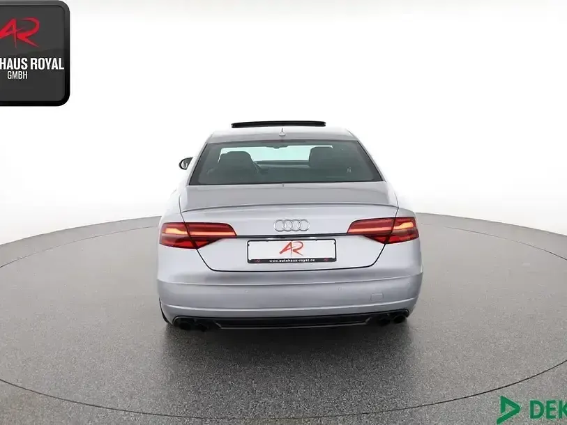 Gebraucht Audi S8 plus Sport 605 PS (444 kW) 2017 Florettsilber Limousine