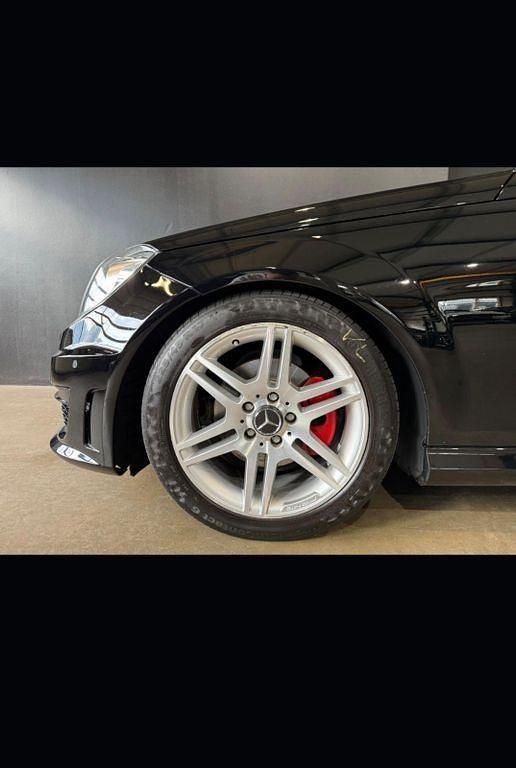 Gebraucht Mercedes C250 204 PS (150 kW) 2011 Schwarz Coupé