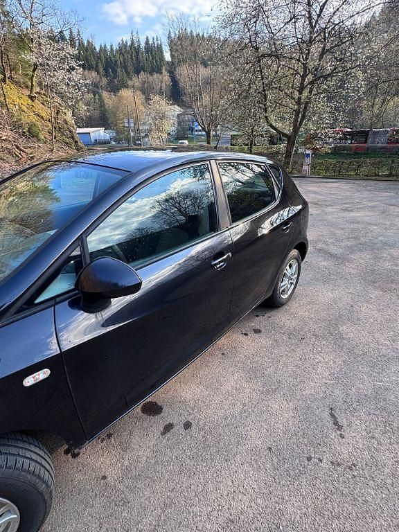 Second-hand Seat Ibiza Reference 86 CP (63 kW) 2008 Negru Berlinǎ
