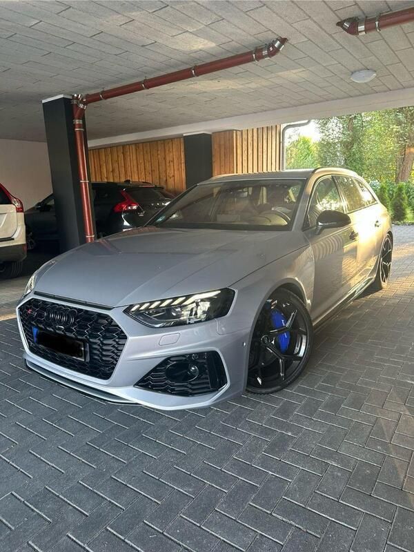 Silber Gebraucht 2023 Audi RS4 Ambiente Kombi | 69.499 € (Guter Preis) - Bild 1/4