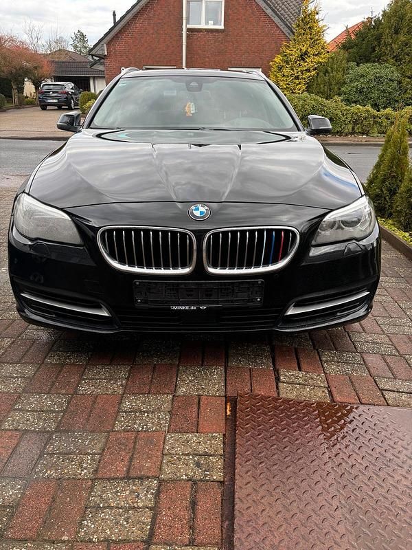 Gebraucht BMW 530 258 PS (189 kW) 2014 Schwarz Kombi