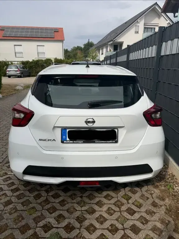 Gebraucht Nissan Micra Acenta 90 PS (66 kW) 2018 Weiß Kleinwagen