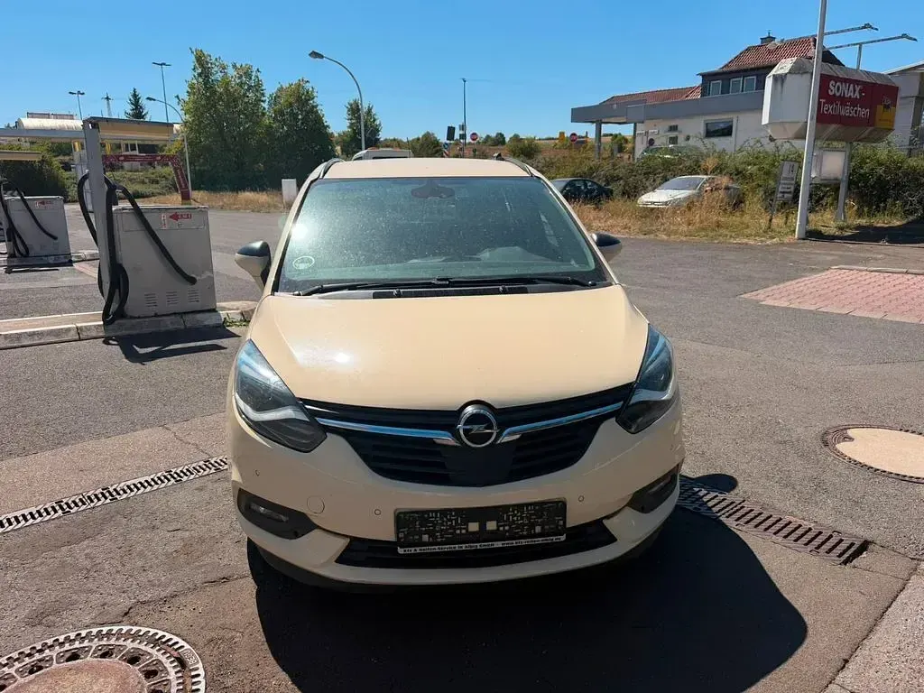 Gebraucht Opel Zafira Tourer 131 PS (96 kW) 2018 Gelb Van / Kleinbus