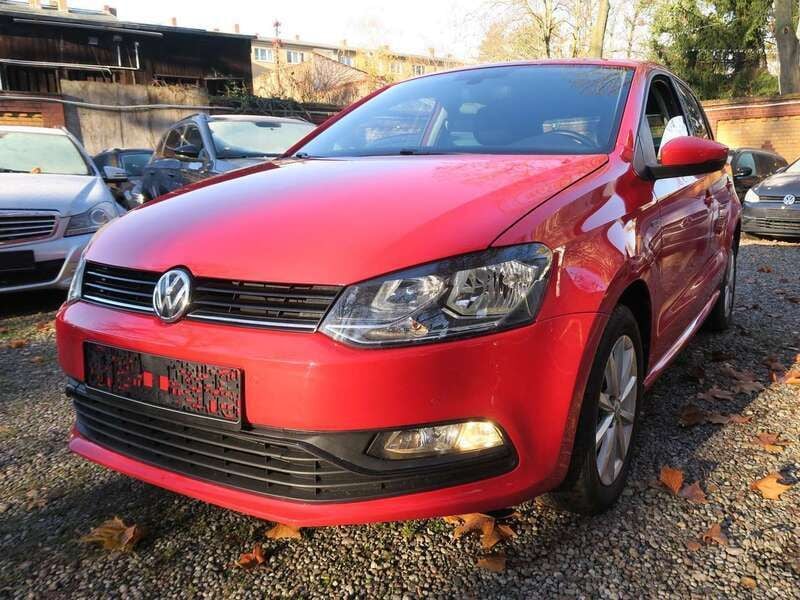 Gebraucht VW Polo Comfortline 75 PS (55 kW) 2015 Flashrot Kleinwagen