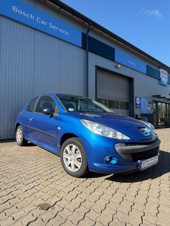 Blau Gebraucht 2009 Peugeot 206+ Basis Kleinwagen | 2.400 € (Etwas zu teuer) - Bild 1/4