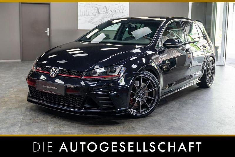 Deep black perleffekt Gebraucht 2016 VW Golf VII GTI Limousine | 25.990 € (Teuer) - Bild 1/4