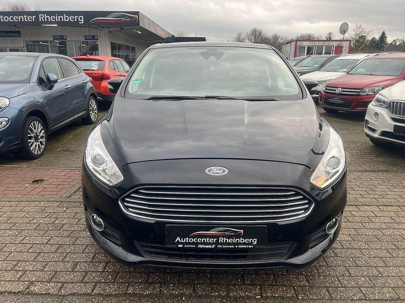 Gebraucht Ford S-MAX Business Edition 160 PS (117 kW) 2017 Schwarz Van / Kleinbus