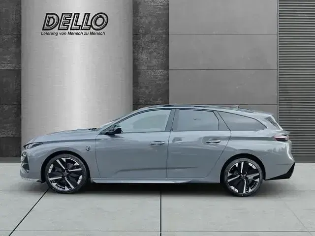 Neu Peugeot 308 SW Premium 146 PS (107 kW) 2026 Grau Kombi