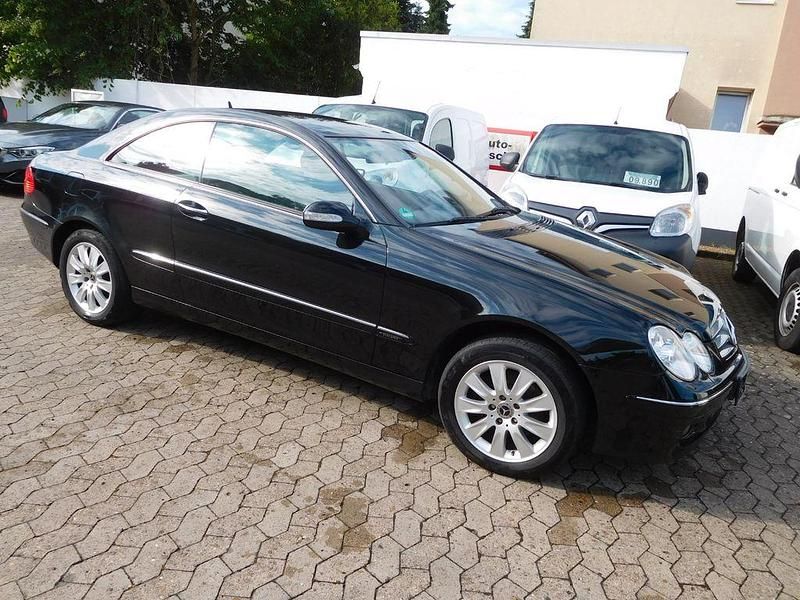 Gebraucht Mercedes CLK200 Elegance 184 PS (135 kW) 2008 Schwarz