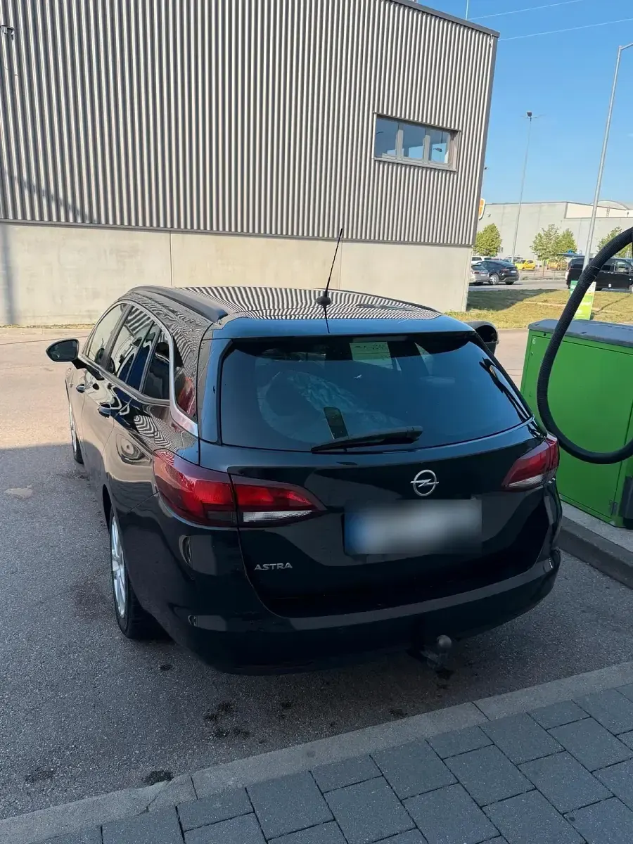Gebraucht Opel Astra 136 PS (100 kW) 2019 Schwarz Kombi