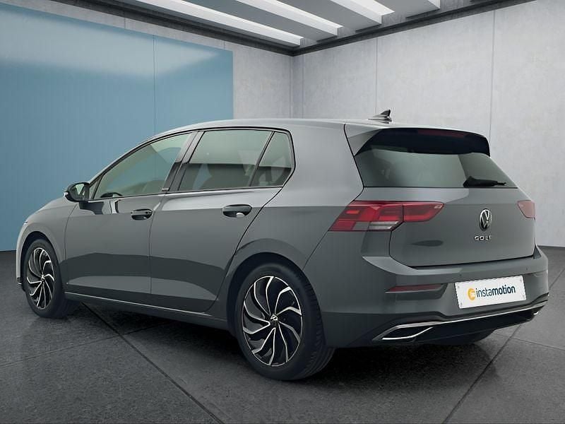 Gebraucht VW Golf VIII 150 PS (110 kW) 2022 Grau Kleinwagen