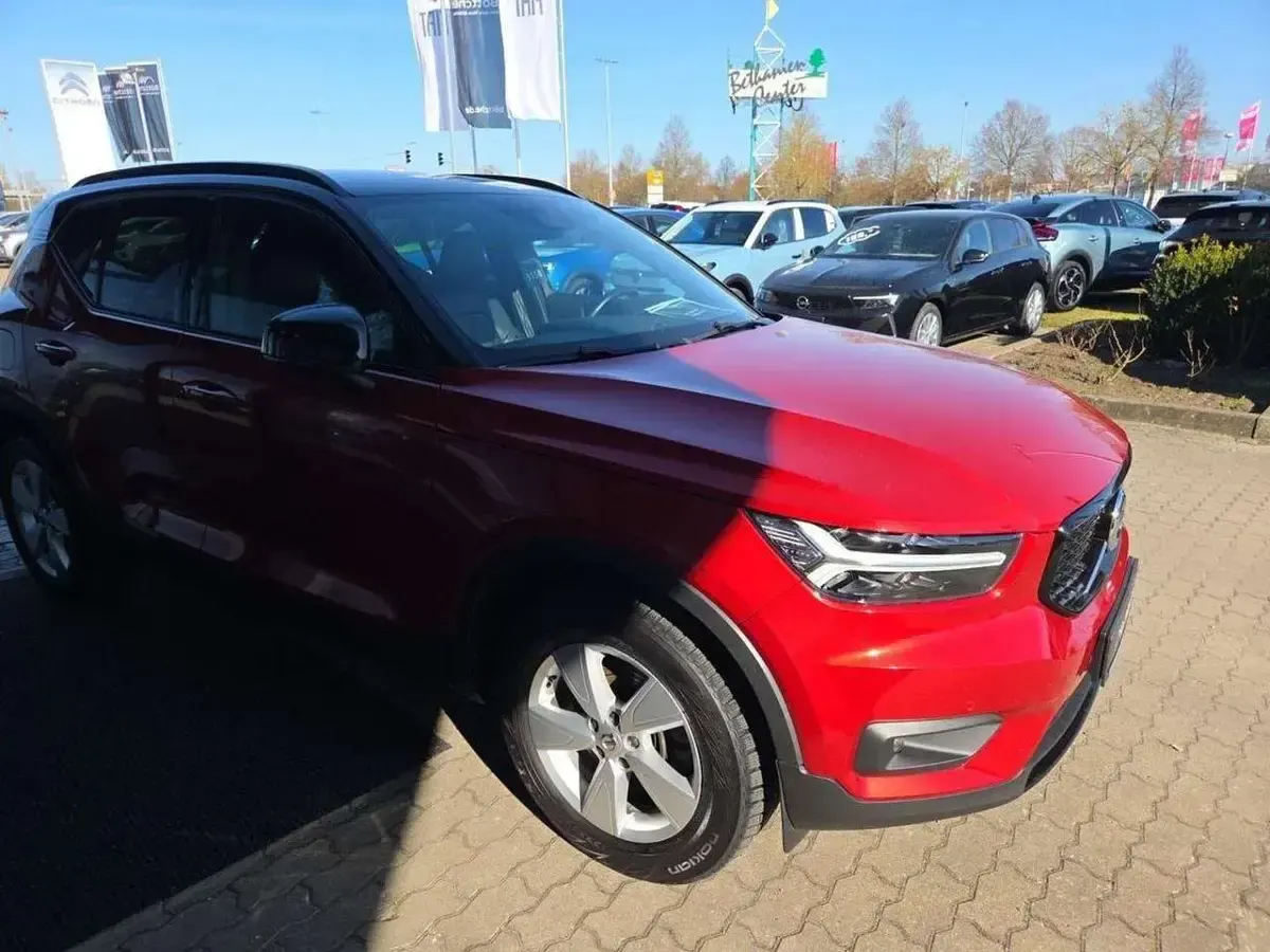 Gebraucht Volvo XC40 R-Design 190 PS (139 kW) 2019 Fusion red / metallic SUV