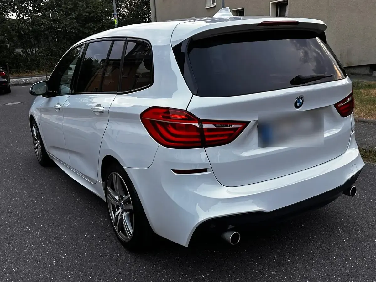 Gebraucht BMW 220 Gran Tourer M Sport 190 PS (139 kW) 2016 Weiß Van / Kleinbus