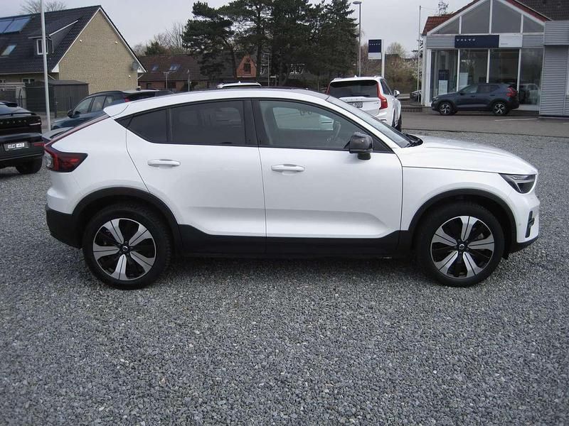 Gebraucht Volvo C40 Ultimate 169 kW (231 PS) 2023 Crystal white / metallic SUV