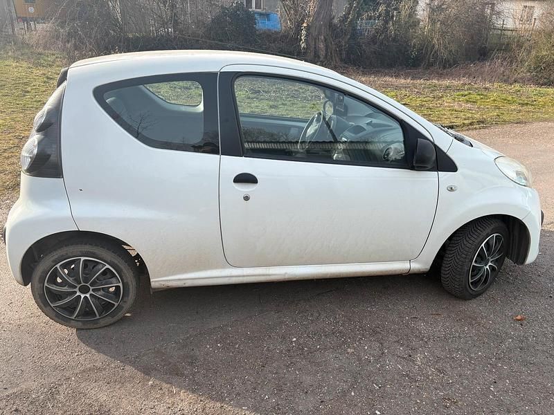 Gebraucht Citroën C1 68 PS (50 kW) 2007 Weiß Kleinwagen