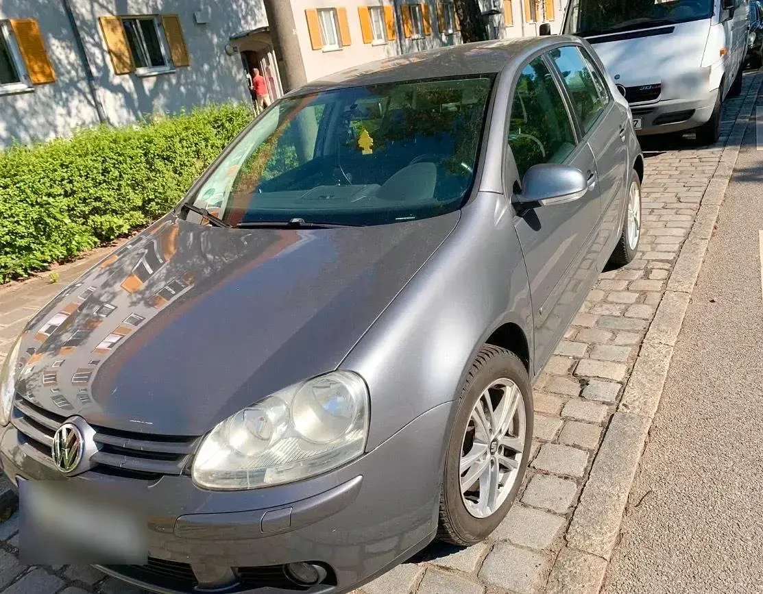 Gebraucht VW Golf V 80 PS (58 kW) 2005 Grau Kleinwagen