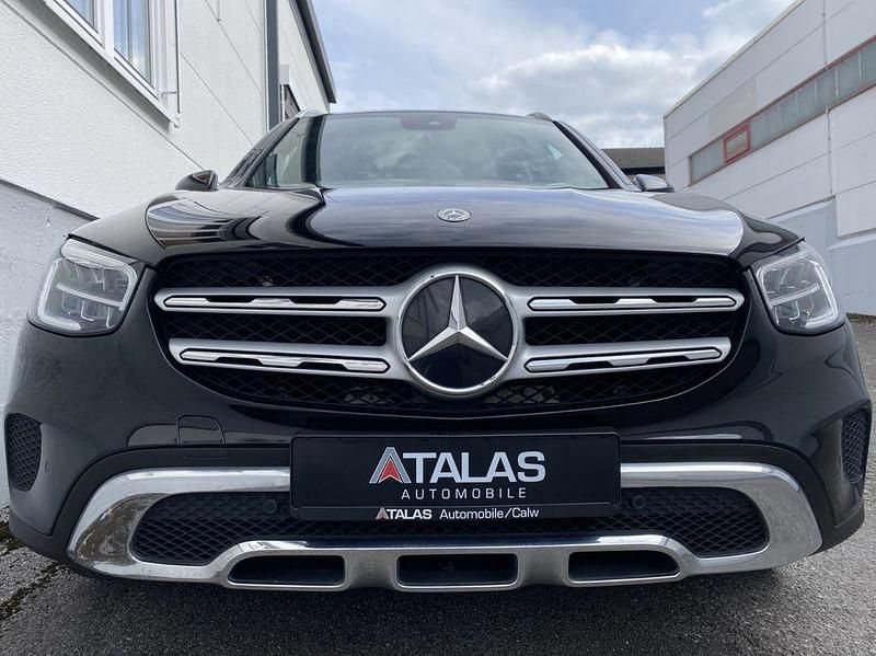 Gebraucht Mercedes GLC220 194 PS (142 kW) 2019 Schwarz SUV