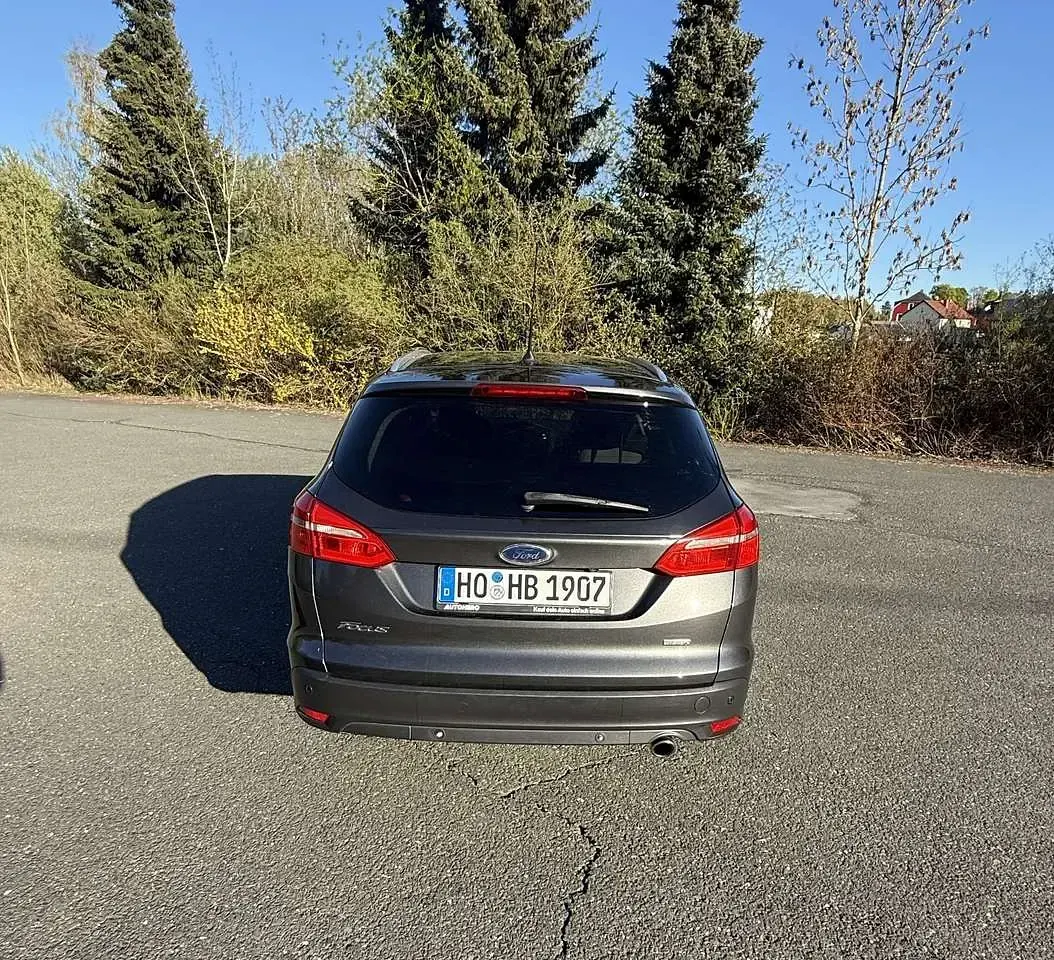 Gebraucht Ford Focus Titanium 150 PS (110 kW) 2015 Grau Kombi