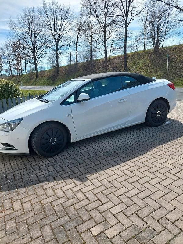 Gebraucht Opel Cascada 170 PS (125 kW) 2017 Weiß Cabrio