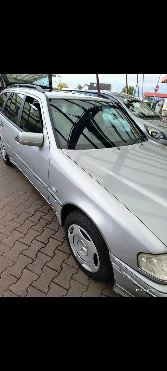 Gebraucht Mercedes C180 Classic 122 PS (89 kW) 1997 Silber Kombi