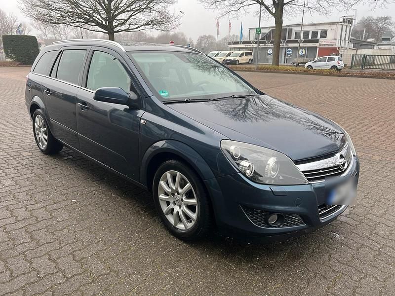 Gebraucht Opel Astra Edition 116 PS (85 kW) 2009 Grau Kombi