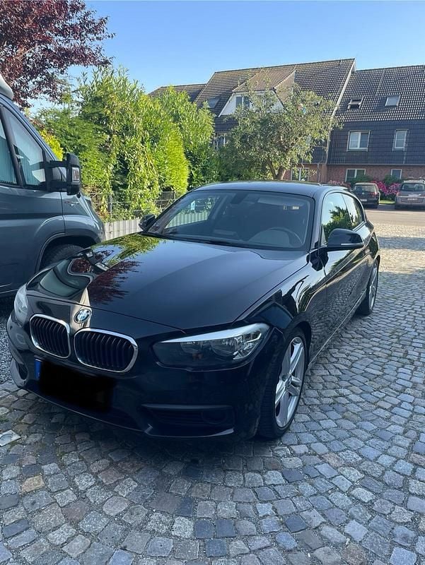 Schwarz Gebraucht 2016 BMW 116 Kleinwagen | 7.900 € (Guter Preis) - Bild 1/4